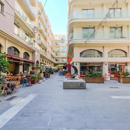 Luxury 2br 1 Min To Apartment *